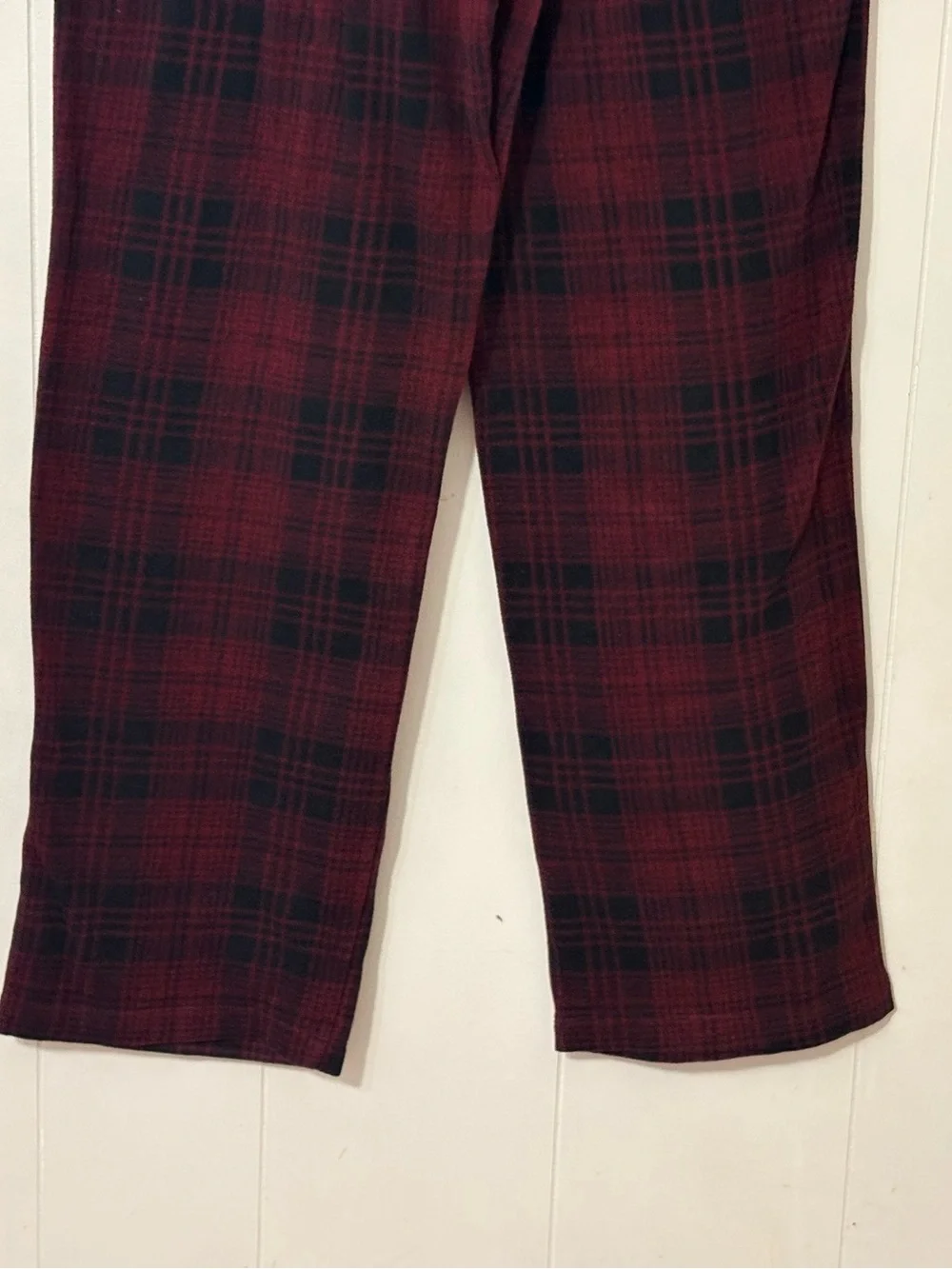 SKIMS Fleece Sleep Pajama Pants Wine Plaid Size M Unisex Lounge